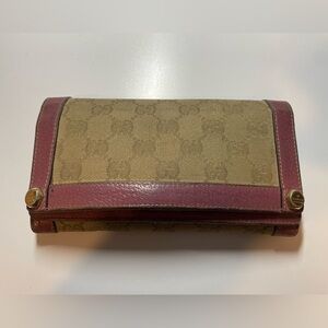 Gucci Beige and Pink Women's Wallet